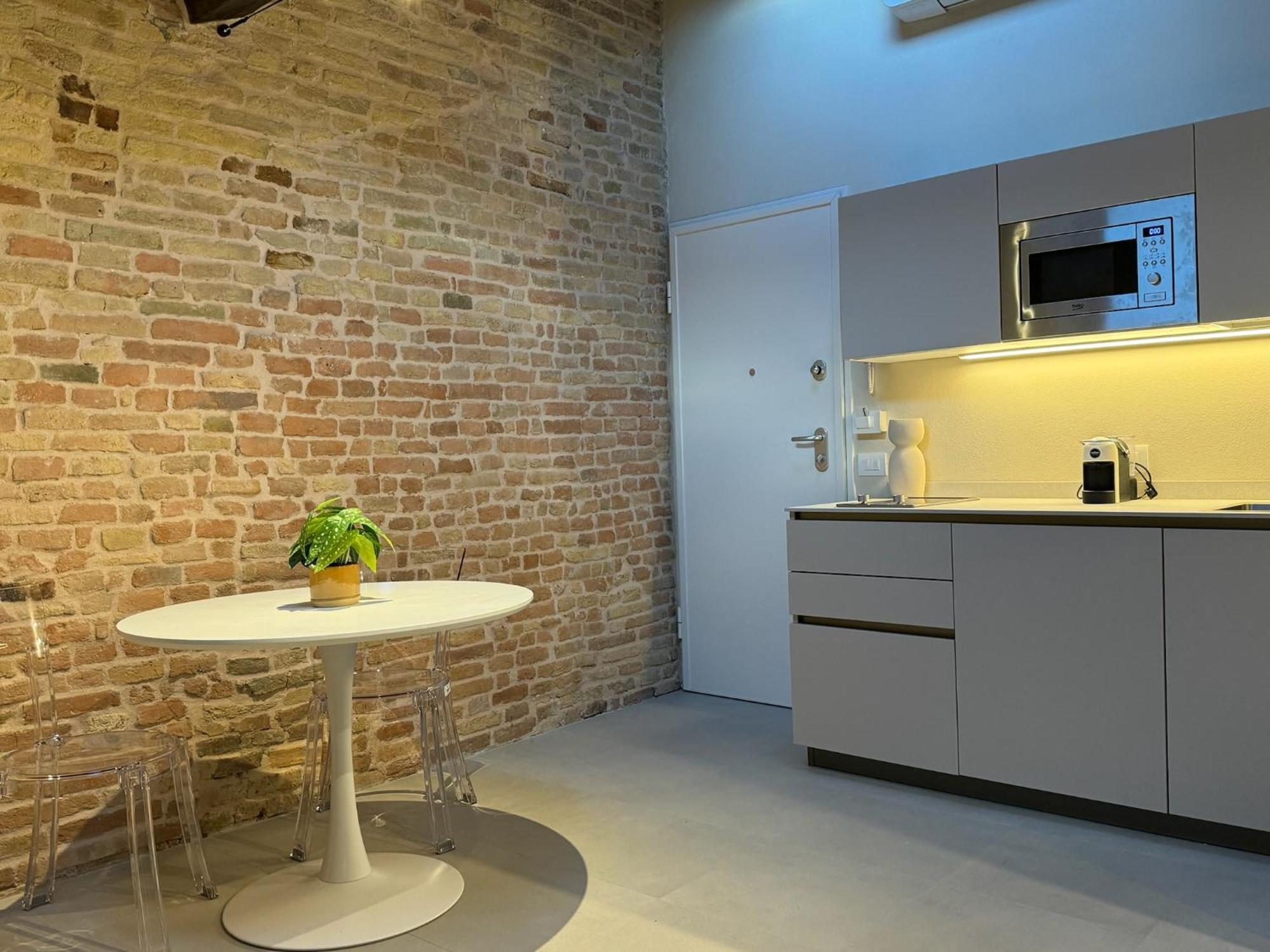 Noua Luxury Studio Apartments ราเวนนา ภายนอก รูปภาพ