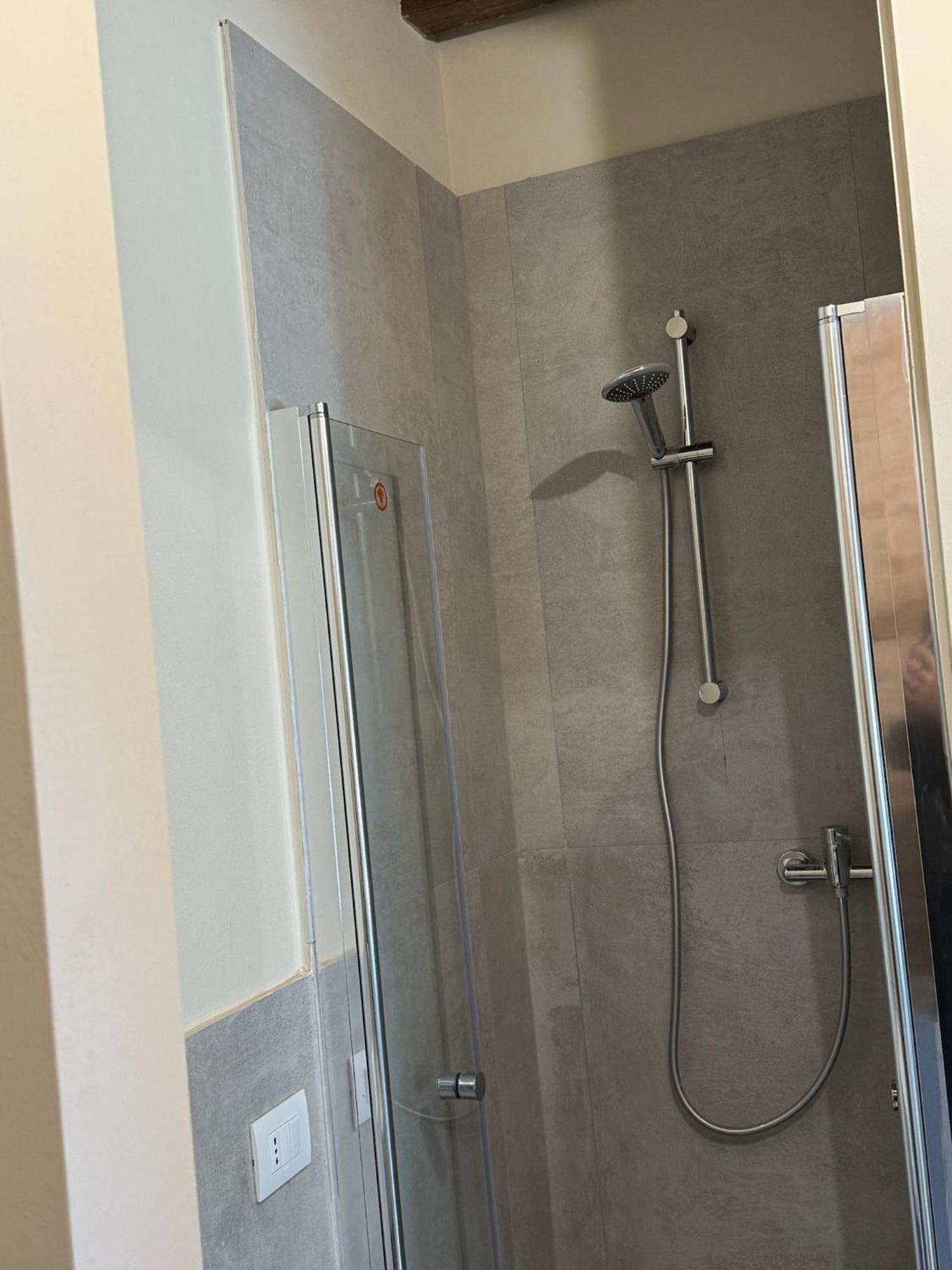 Noua Luxury Studio Apartments ราเวนนา ภายนอก รูปภาพ