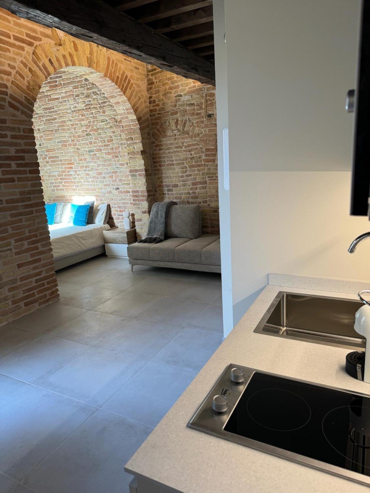 Noua Luxury Studio Apartments ราเวนนา ห้อง รูปภาพ
