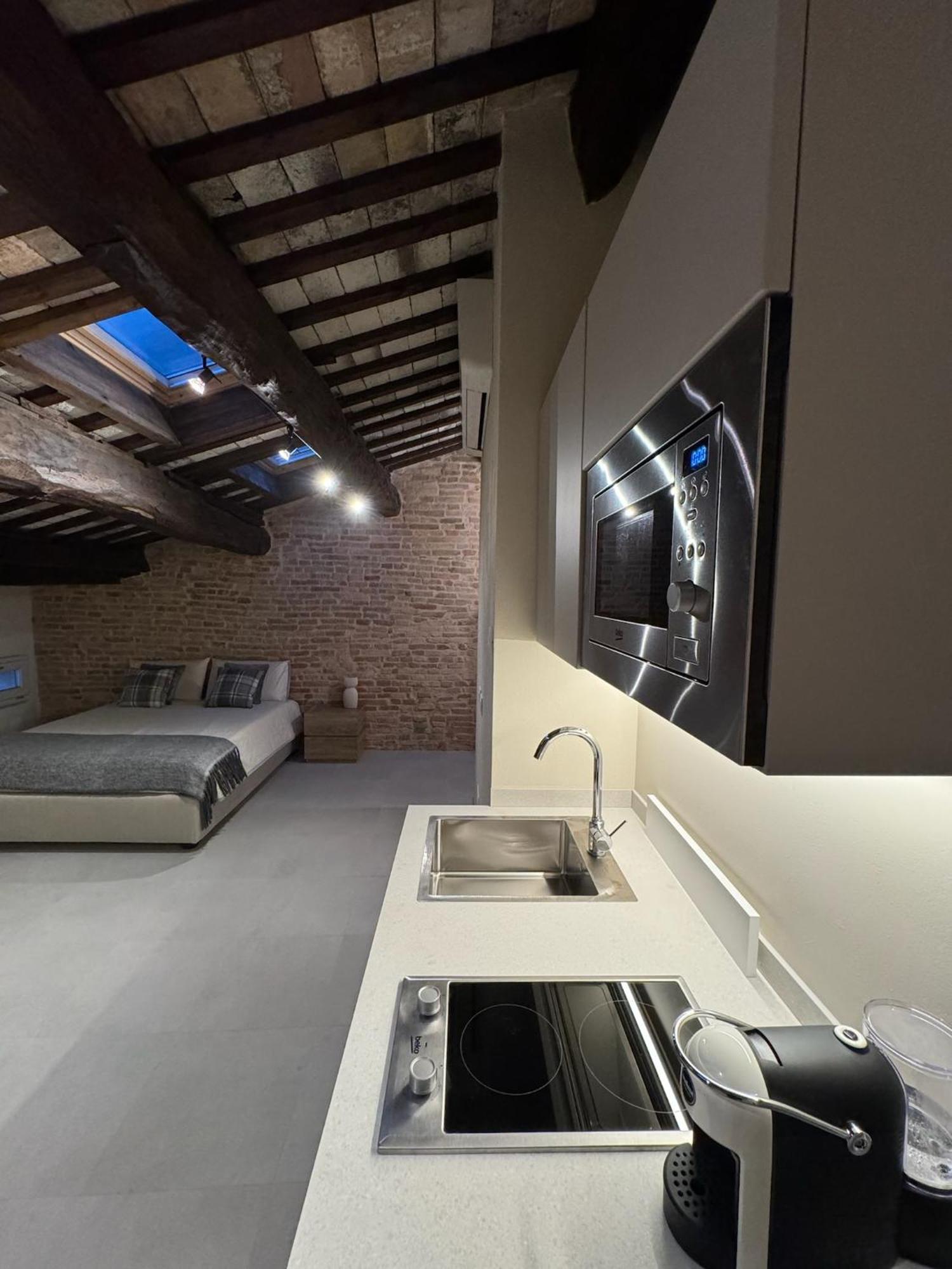 Noua Luxury Studio Apartments ราเวนนา ภายนอก รูปภาพ