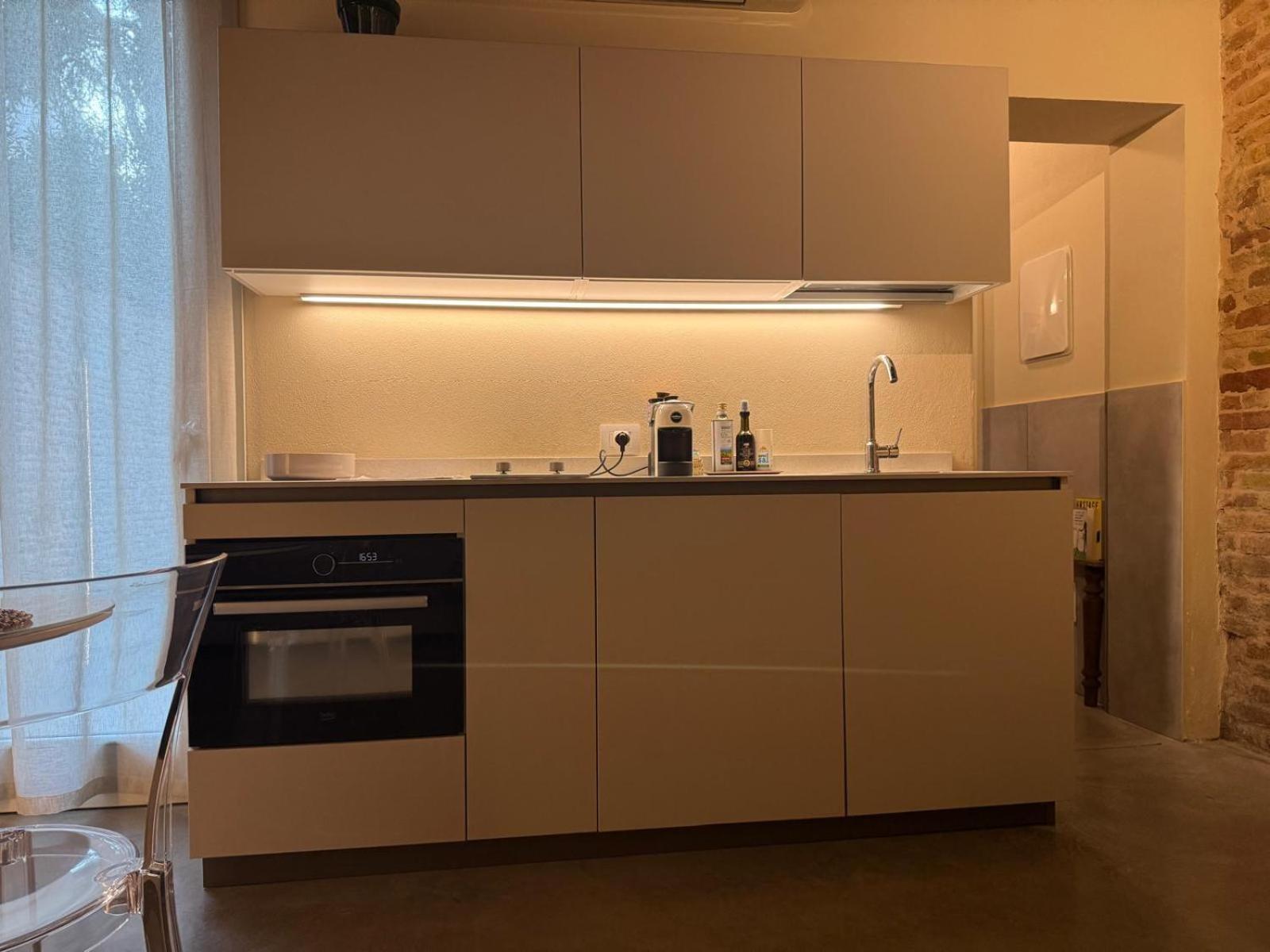 Noua Luxury Studio Apartments ราเวนนา ภายนอก รูปภาพ